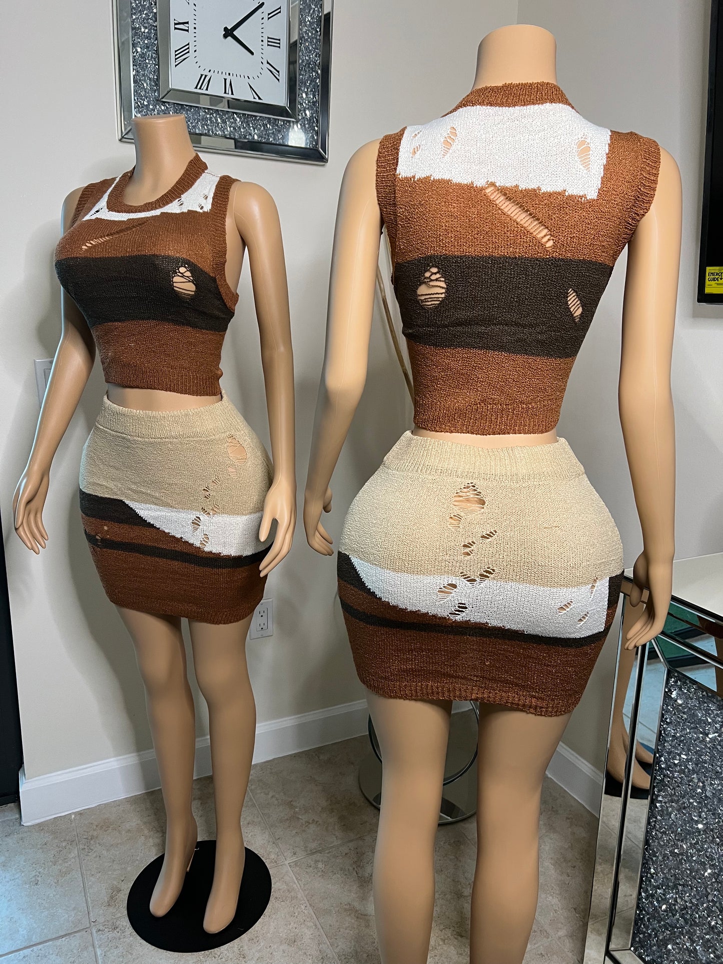 brown knitted short skirt set