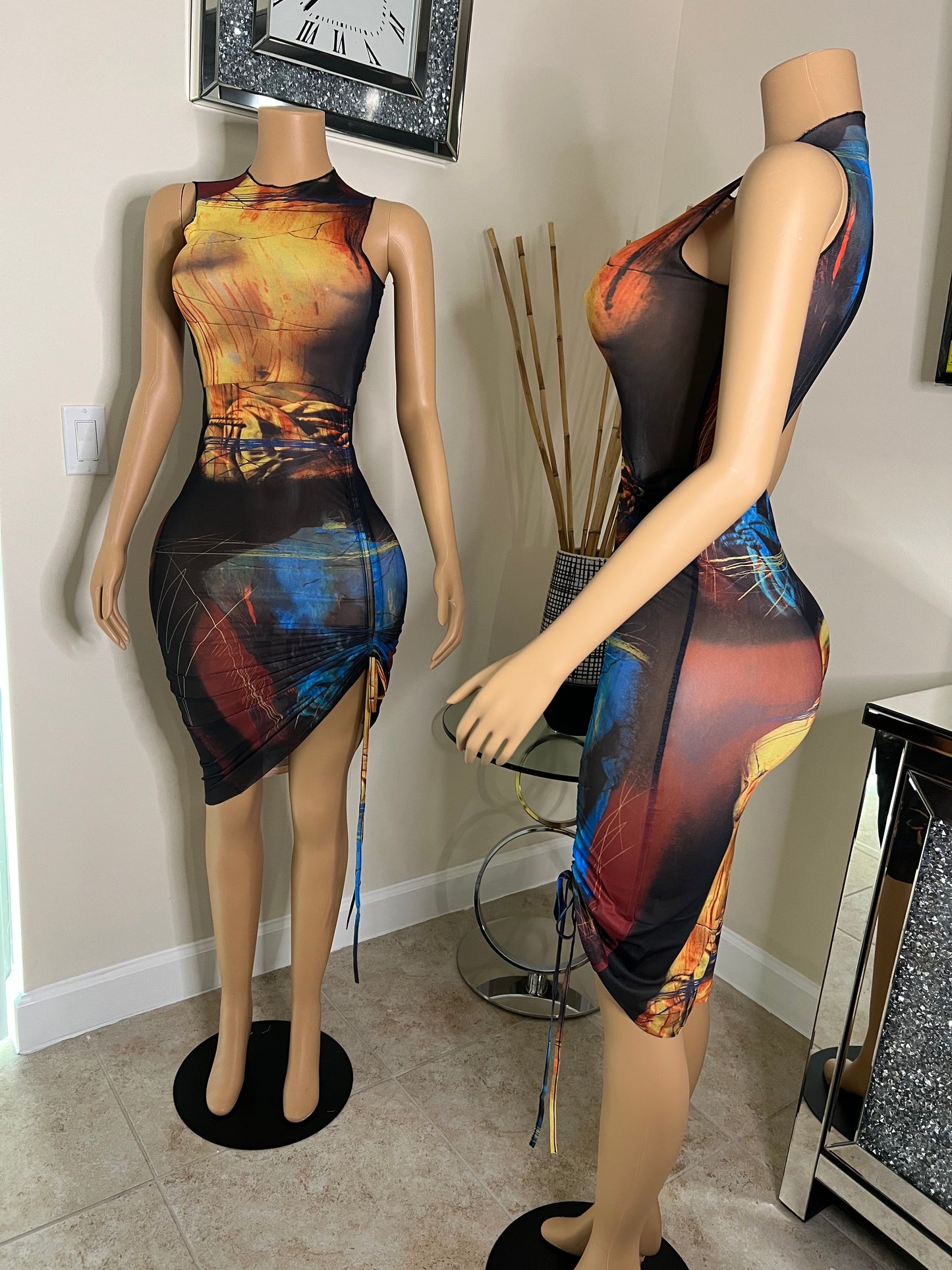 abstract print short sleeveless dress