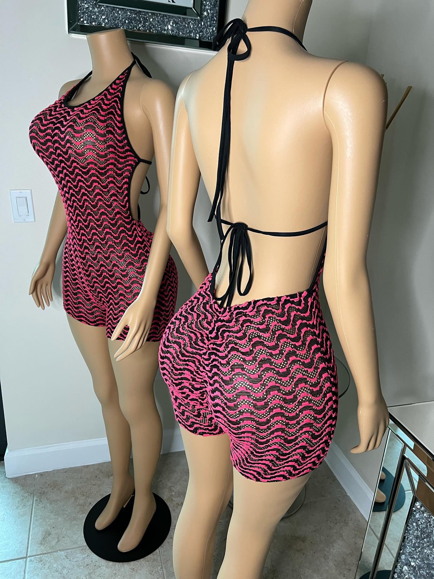 black and pink print knitted backless romper